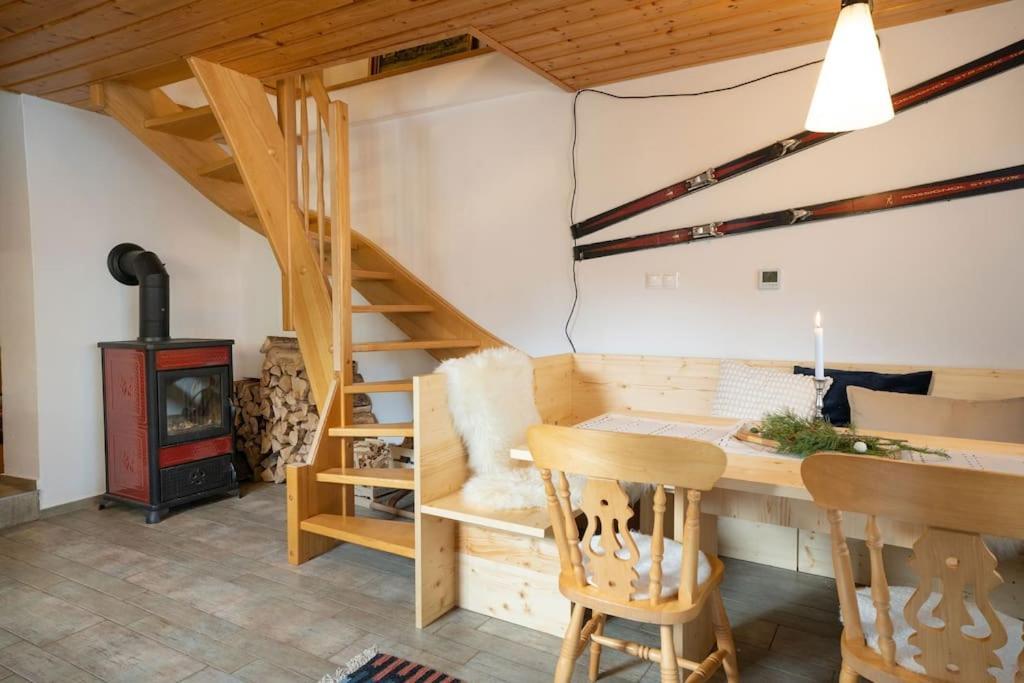 Ski Hut Smucka Краньска Гора Экстерьер фото
